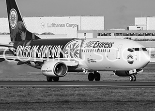 Emirates Airbus A380 Takeoff Frankfurt Airport<br />
A6-EOQ